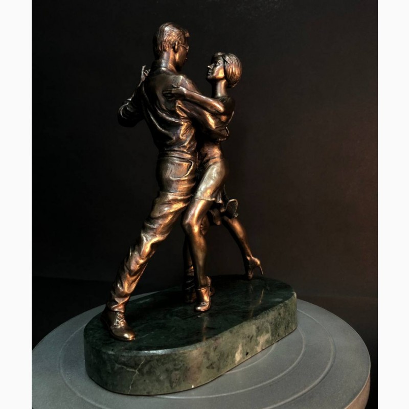 Фото 5. Производство статуэток из полиуретана на заказ, статуэтка «В ритме танца»