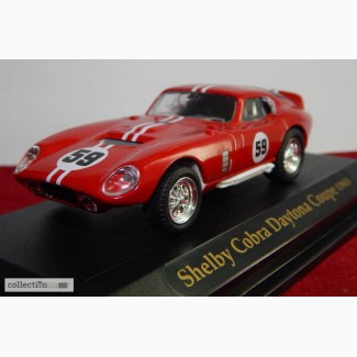 Модель автомобиля Shelby Cobra Daytona Coupe 1965г. На подставке. 1:43