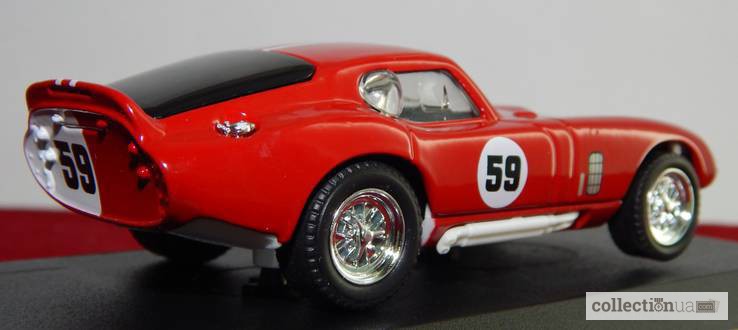 Фото 5. Модель автомобиля Shelby Cobra Daytona Coupe 1965г. На подставке. 1:43