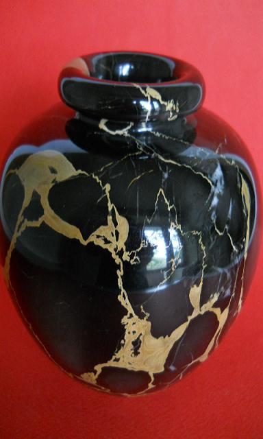 Фото 11. Винтажная ваза из черного мрамора