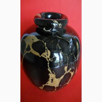 Винтажная ваза из черного мрамора