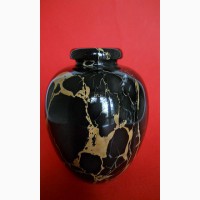 Винтажная ваза из черного мрамора