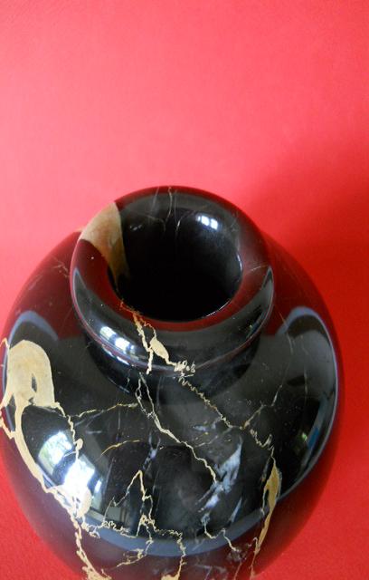 Фото 5. Винтажная ваза из черного мрамора