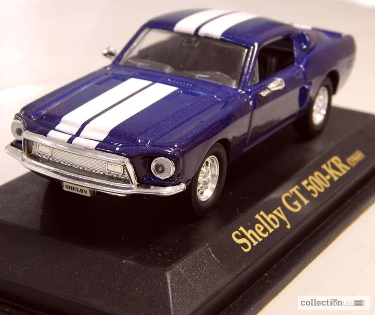 Модель Shelby GT 500-KR 1968 r. На подставке. 1:43