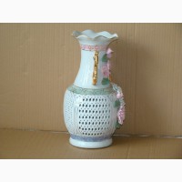 Продам новую антикварную декоративную керамическую вазу ссср 1964год высота-33см диаметр