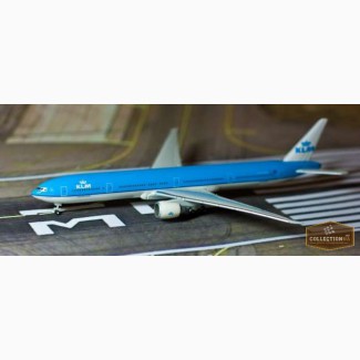 Коллекционная модель самолета Boeing 777-300 - KLM производства Herpa