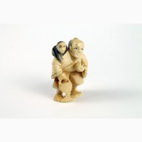 Нецке чоловік з мавпою (Японія, Япония), мужчина с обезьяной нэцке
