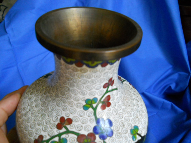 Фото 5. Китайская ваза выполненная в стиле клуазоне