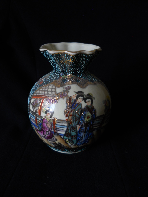 Китайская ваза для цветов “Royal Satsuma”