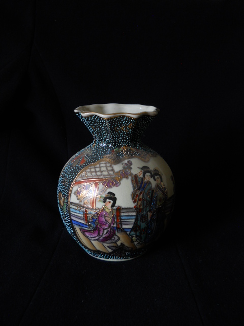 Фото 4. Китайская ваза для цветов “Royal Satsuma”