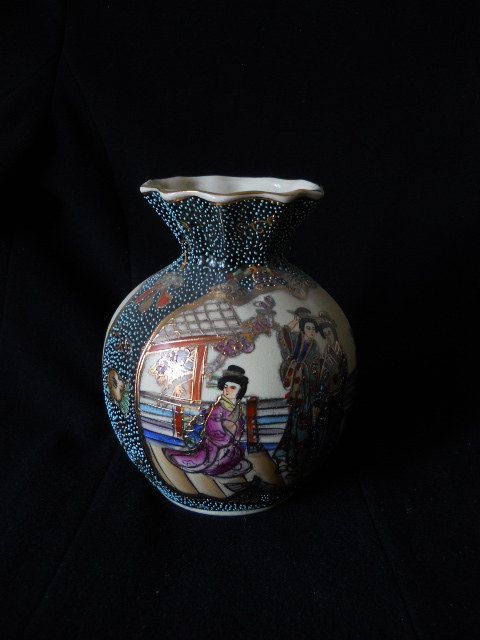 Фото 6. Китайская ваза для цветов “Royal Satsuma”