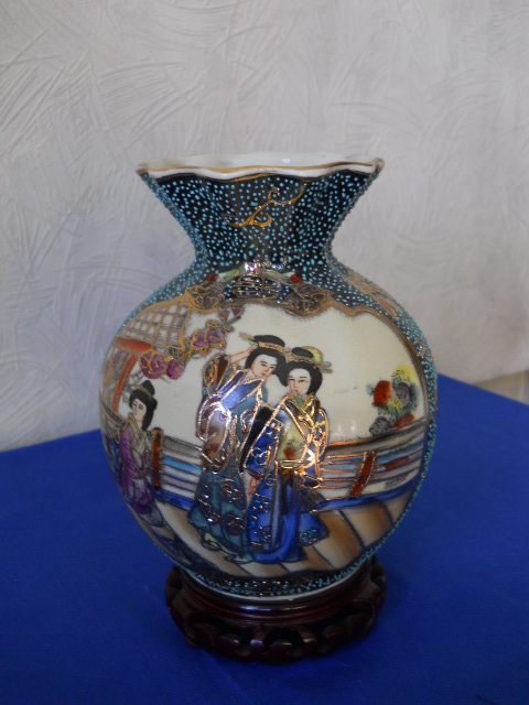 Фото 7. Китайская ваза для цветов “Royal Satsuma”