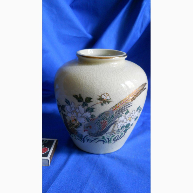 Фото 17. Японская Фарфоровая ваза для цветов