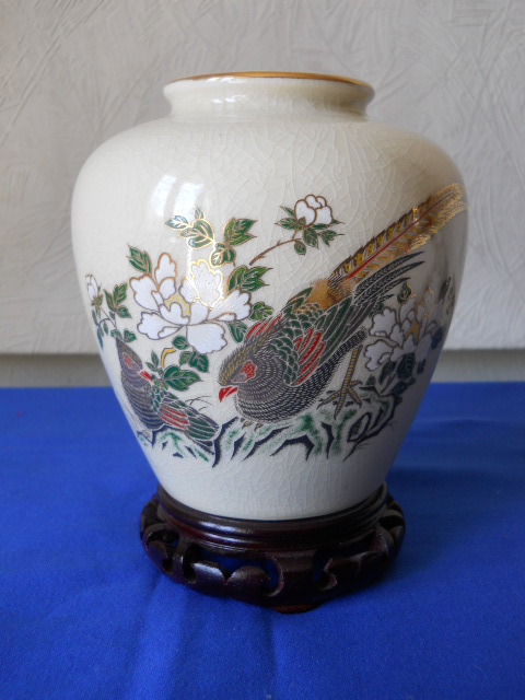 Фото 2. Японская Фарфоровая ваза для цветов