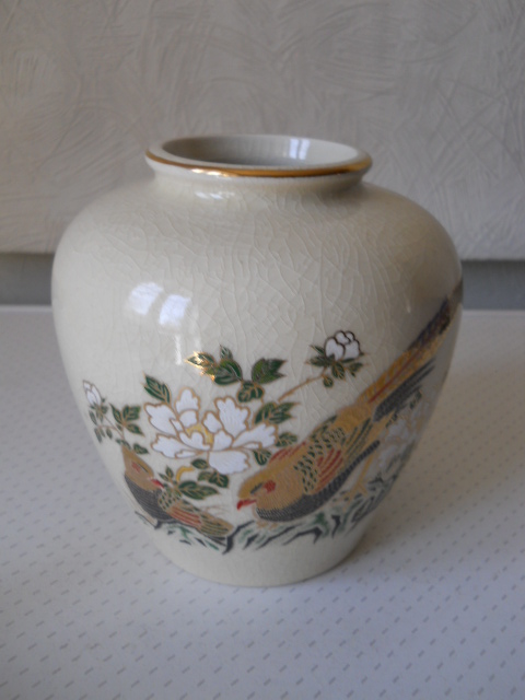 Фото 8. Японская Фарфоровая ваза для цветов