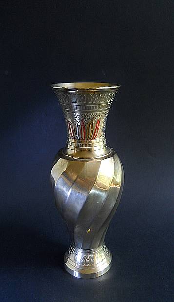 Фото 3. Винтажная Индийская ваза