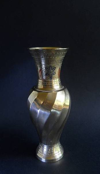 Фото 5. Винтажная Индийская ваза