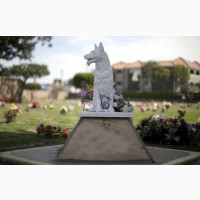 Скульптурное надгробие для домашнего животного под заказ