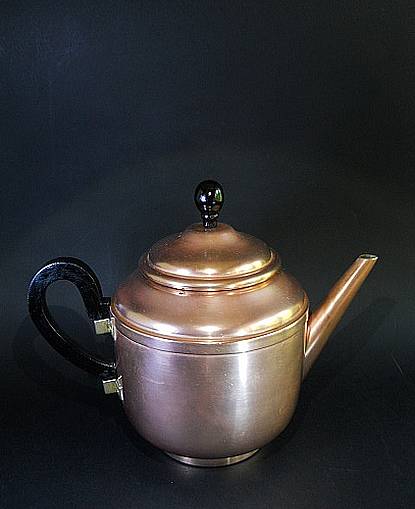 Фото 4. Старинный медный заварочный чайник