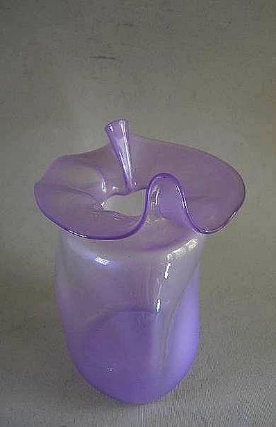 Фото 5. Винтажная фиолетовая ваза ручной работы Fenton Glass Collection