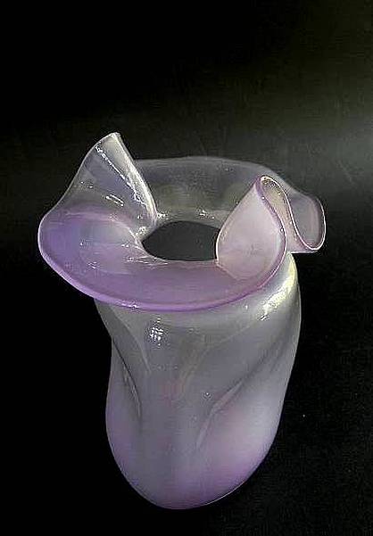 Фото 9. Винтажная фиолетовая ваза ручной работы Fenton Glass Collection