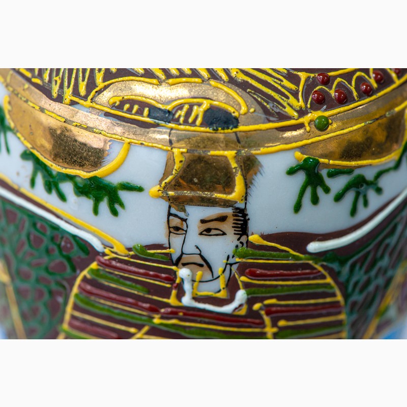 Фото 10. Японская антикварная фарфоровая ваза в позолоте с изображением богини Каннон