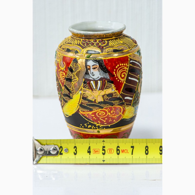 Фото 15. Японская антикварная фарфоровая ваза в позолоте с изображением богини Каннон