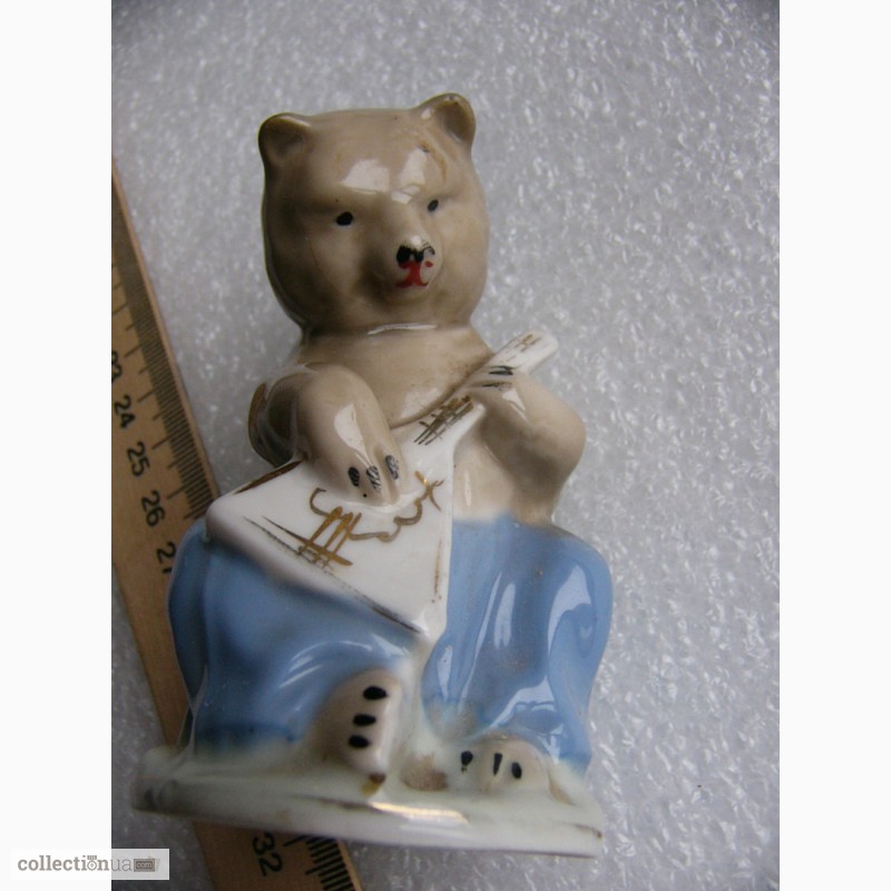 Фото 6. Фарфоровая статуэтка мишка с балалайкой, Городница, СССР