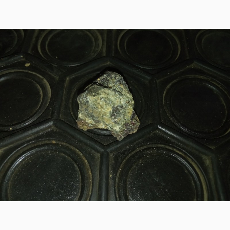 Фото 6. Метеорит Импактит