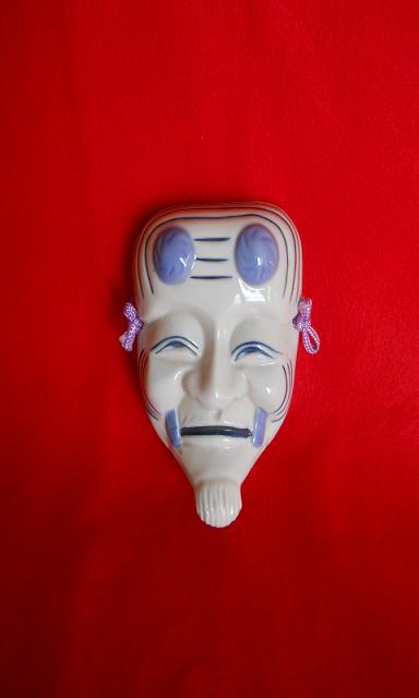 Фото 2. Декоративная керамичесая маска