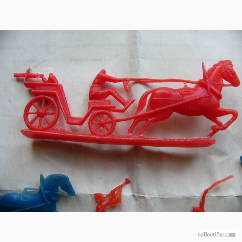 Фото 3. Пластиковая конница на тему революции, СССР