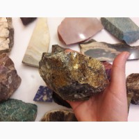 Продам полудрагоценные камни и минералы
