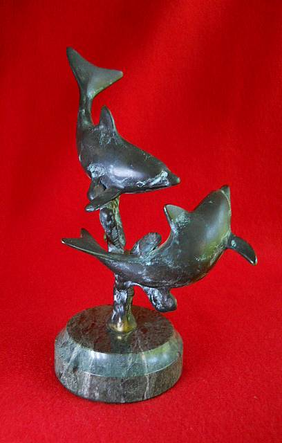 Фото 4. Винтажная бронзовая статуэтка дельфинов