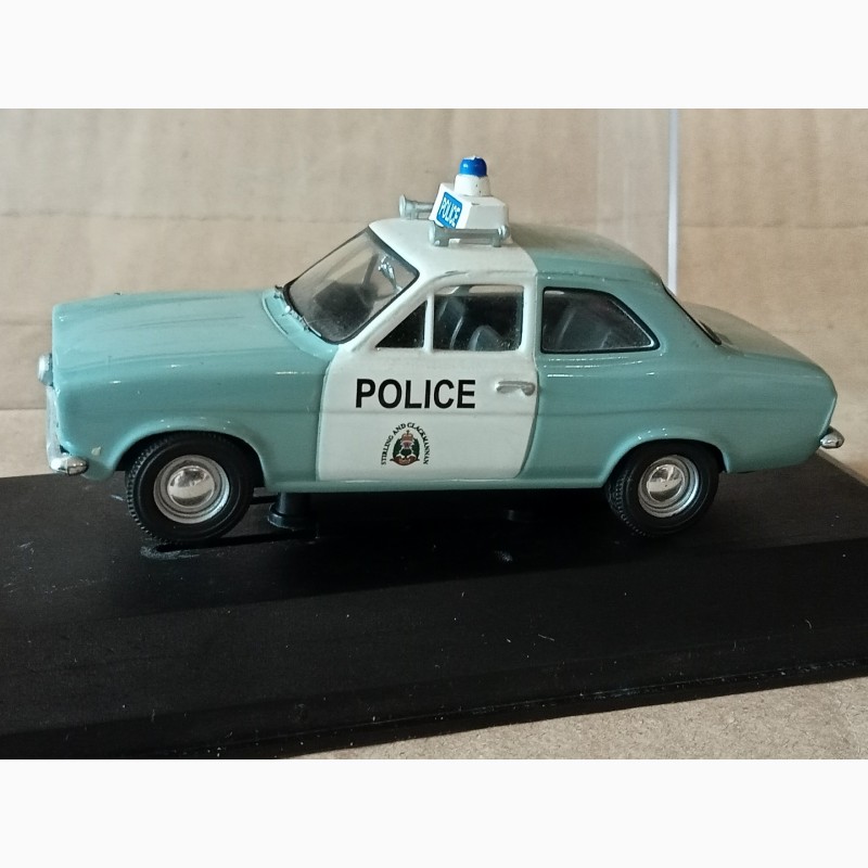 Фото 5. Модель Ford Escort MKI / Police, Corgi