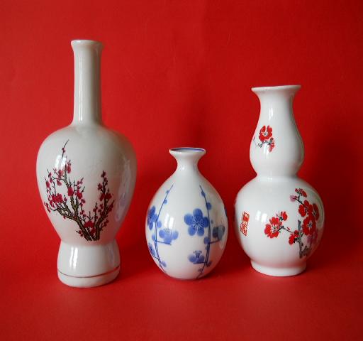Фото 2. Японские вазы для цветов