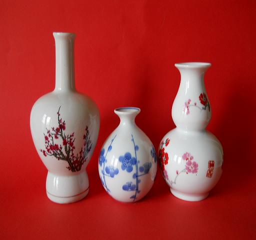Фото 3. Японские вазы для цветов
