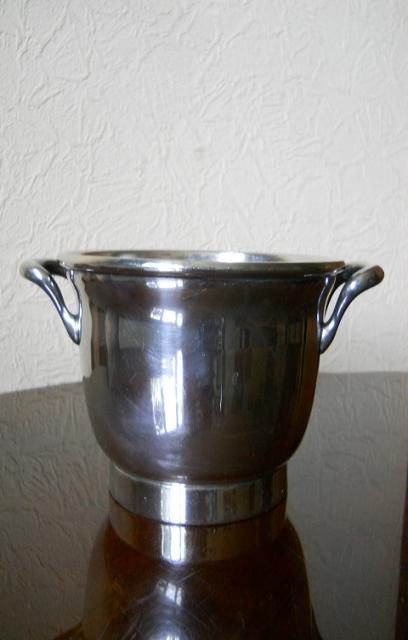 Фото 4. Старинная ваза для льда